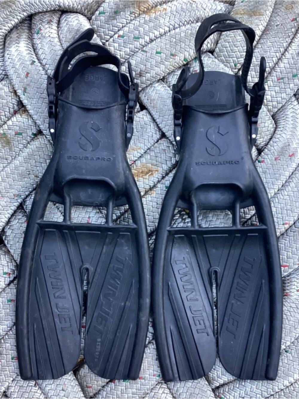 ScubaPro Twin-Jet Split Scuba Diving Fins Size Large Black Made in USA